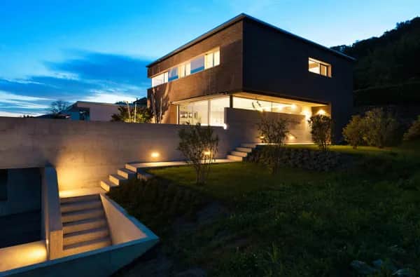 So planen Lichtprofis warme und kalte Lichtzonen im Haus